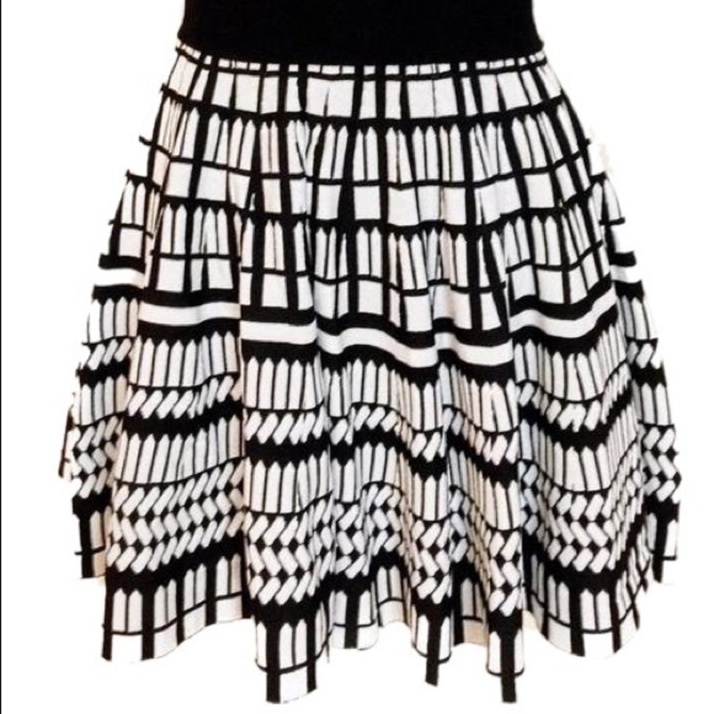 Stella & Jaime Black and white skirt-Size S zebra